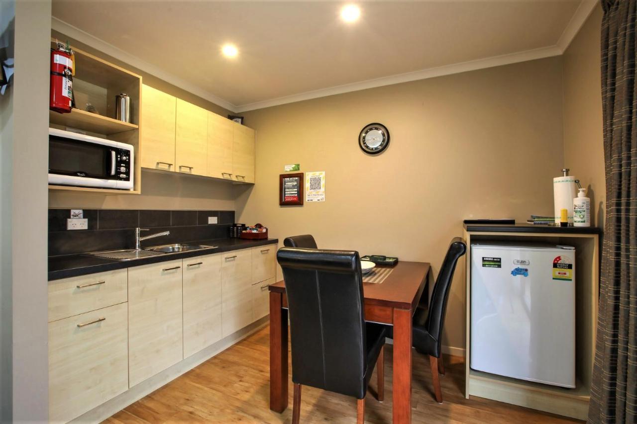 Kaka Retreat Motel, Stewart Island 하프문베이 외부 사진